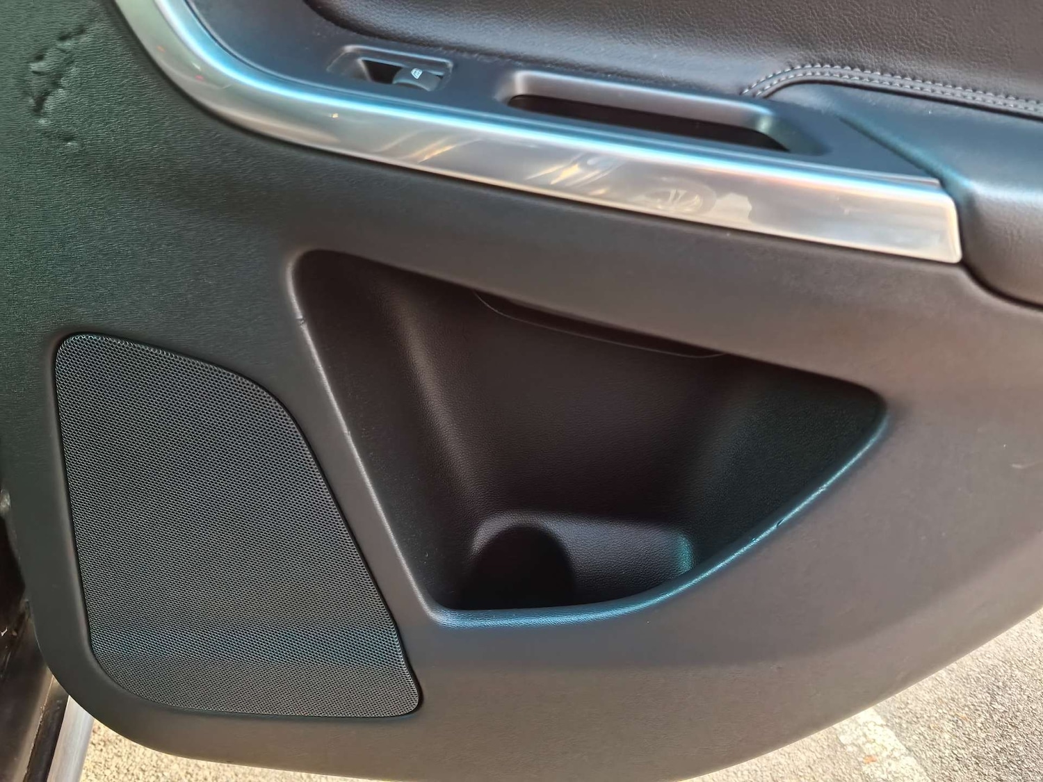 Used Volvo XC60 2015 for sale - 76855488: Photo 64