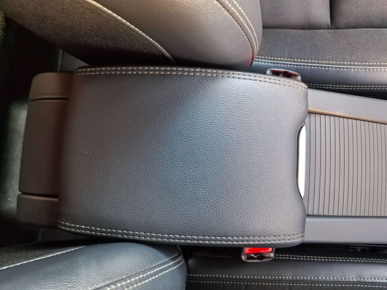 Used Volvo XC60 2015 for sale - 76855488: Photo 65