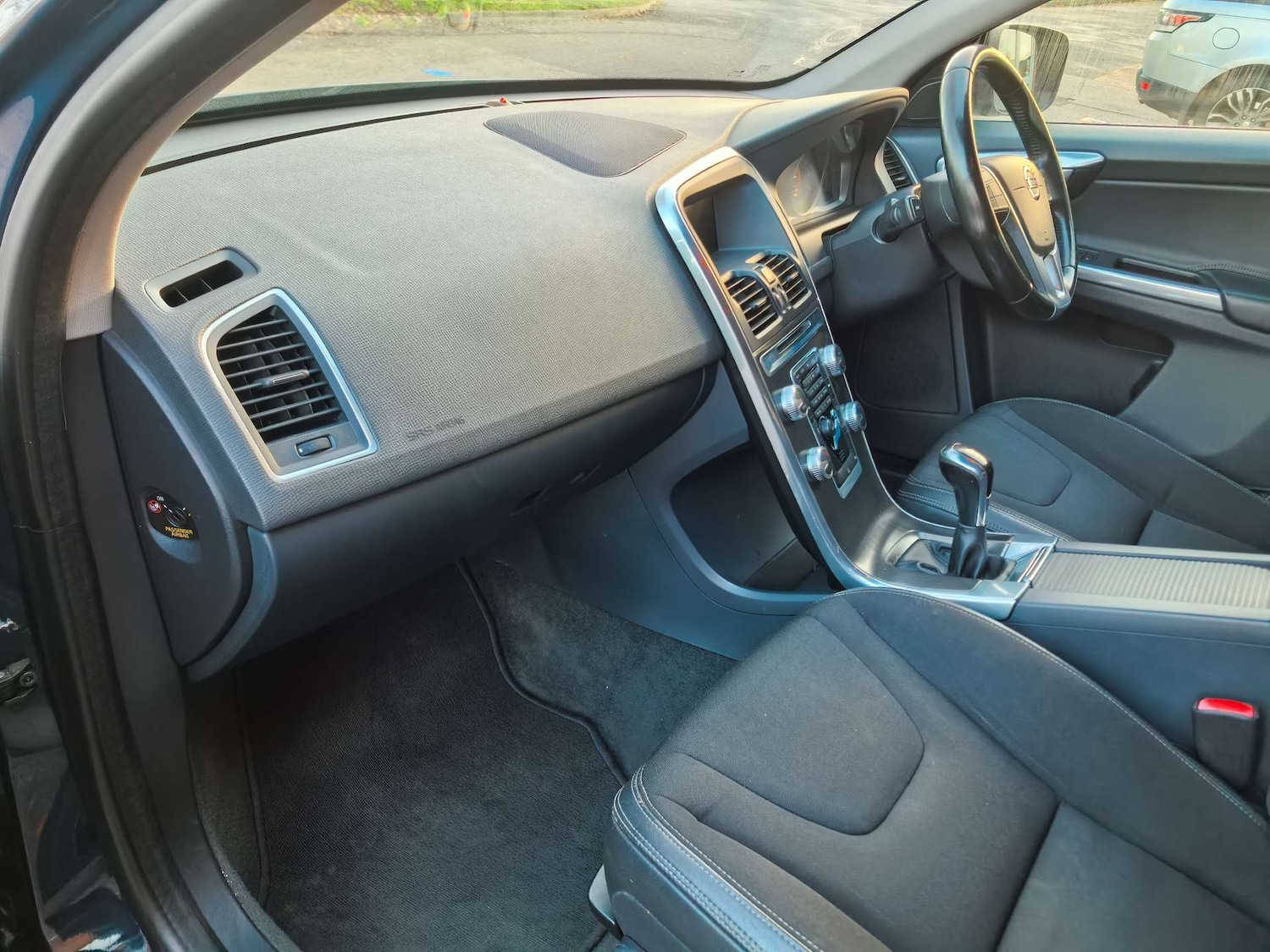 Used Volvo XC60 2015 for sale - 76855488: Photo 67