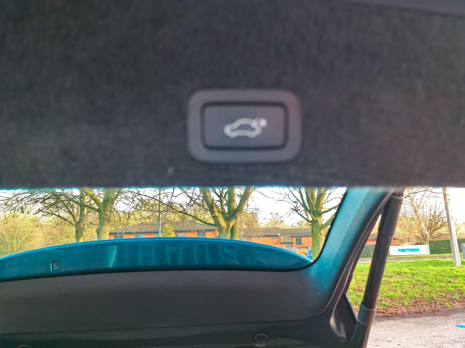 Used Volvo XC60 2015 for sale - 76855488: Photo 77