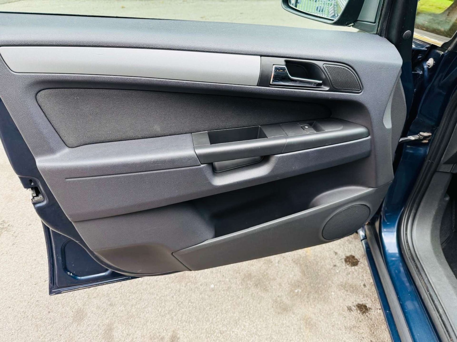 Used Vauxhall Zafira 2011 for sale - 76004762: Photo 33