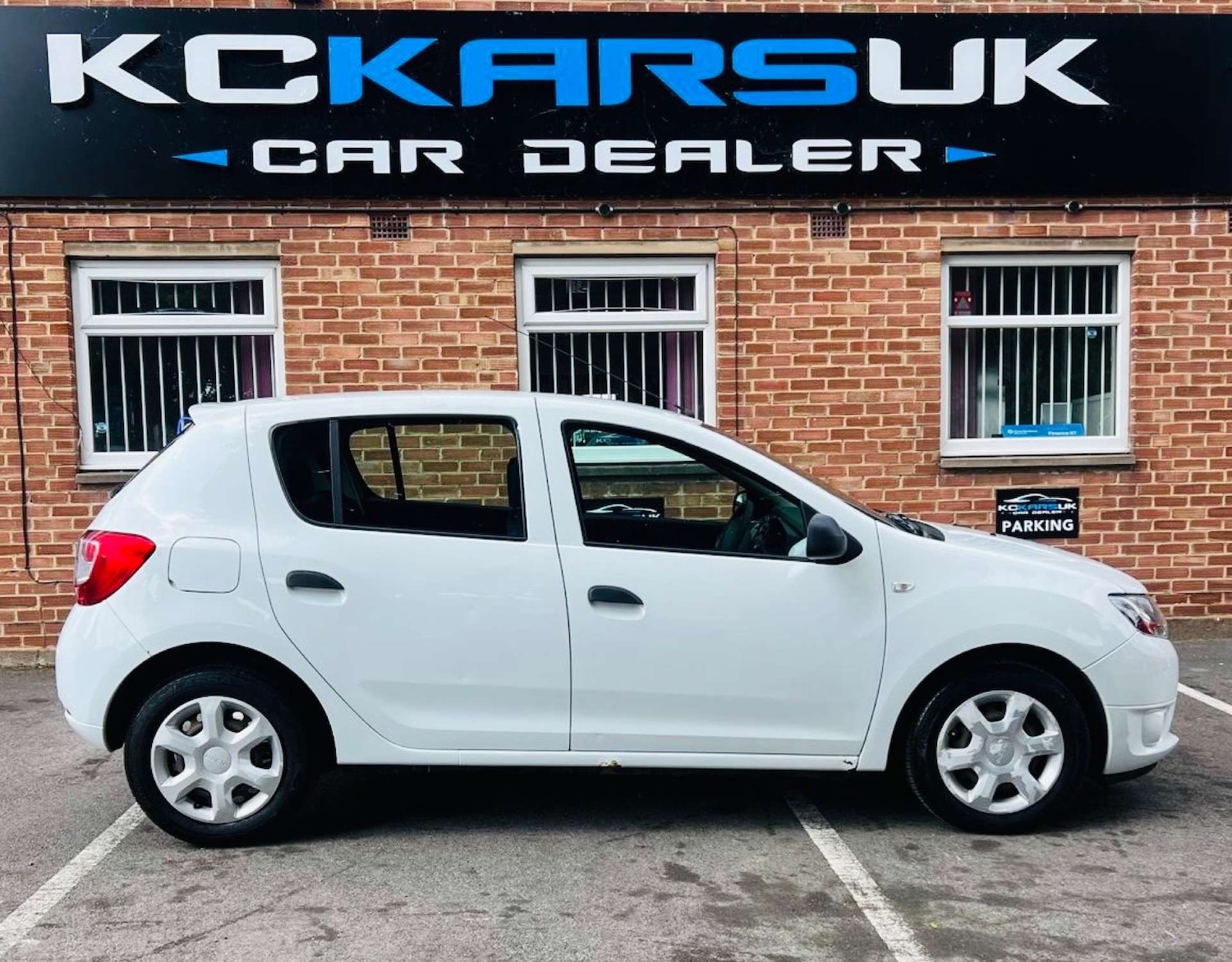 Used Dacia Sandero 2013 for sale - 76600667: Photo 3