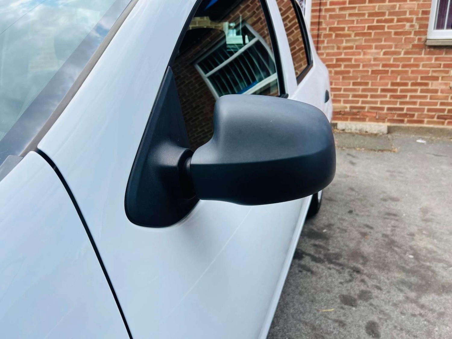 Used Dacia Sandero 2013 for sale - 76600667: Photo 34