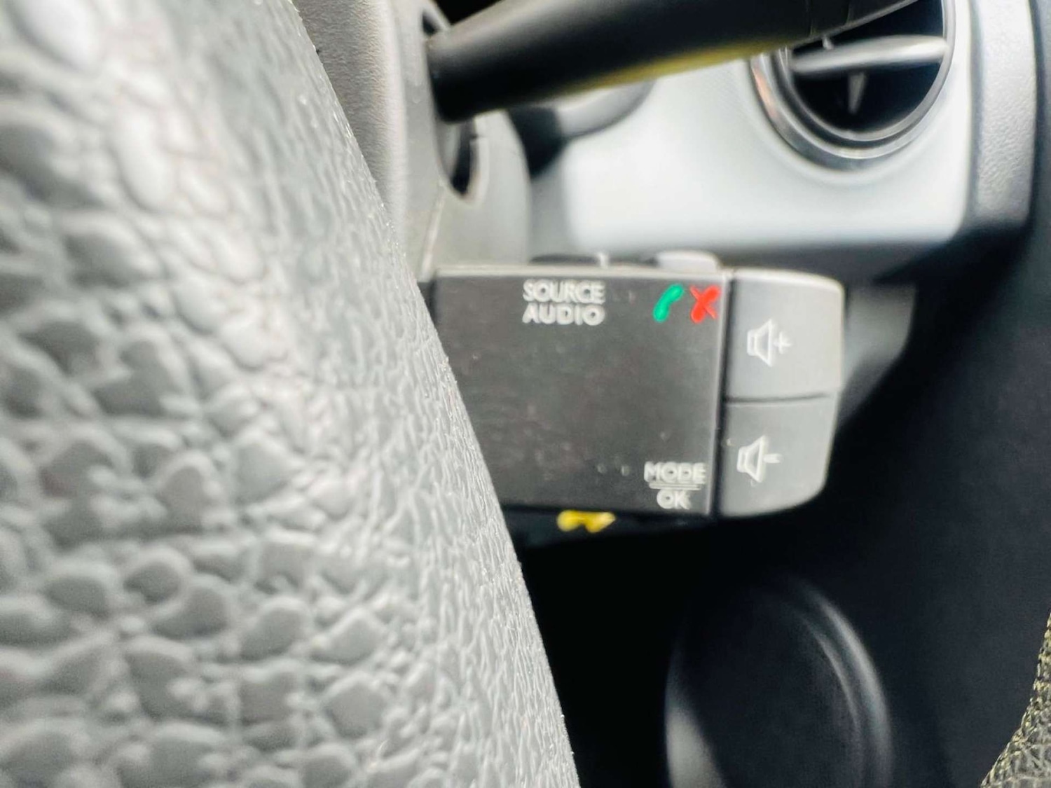 Used Dacia Sandero 2013 for sale - 76600667: Photo 45