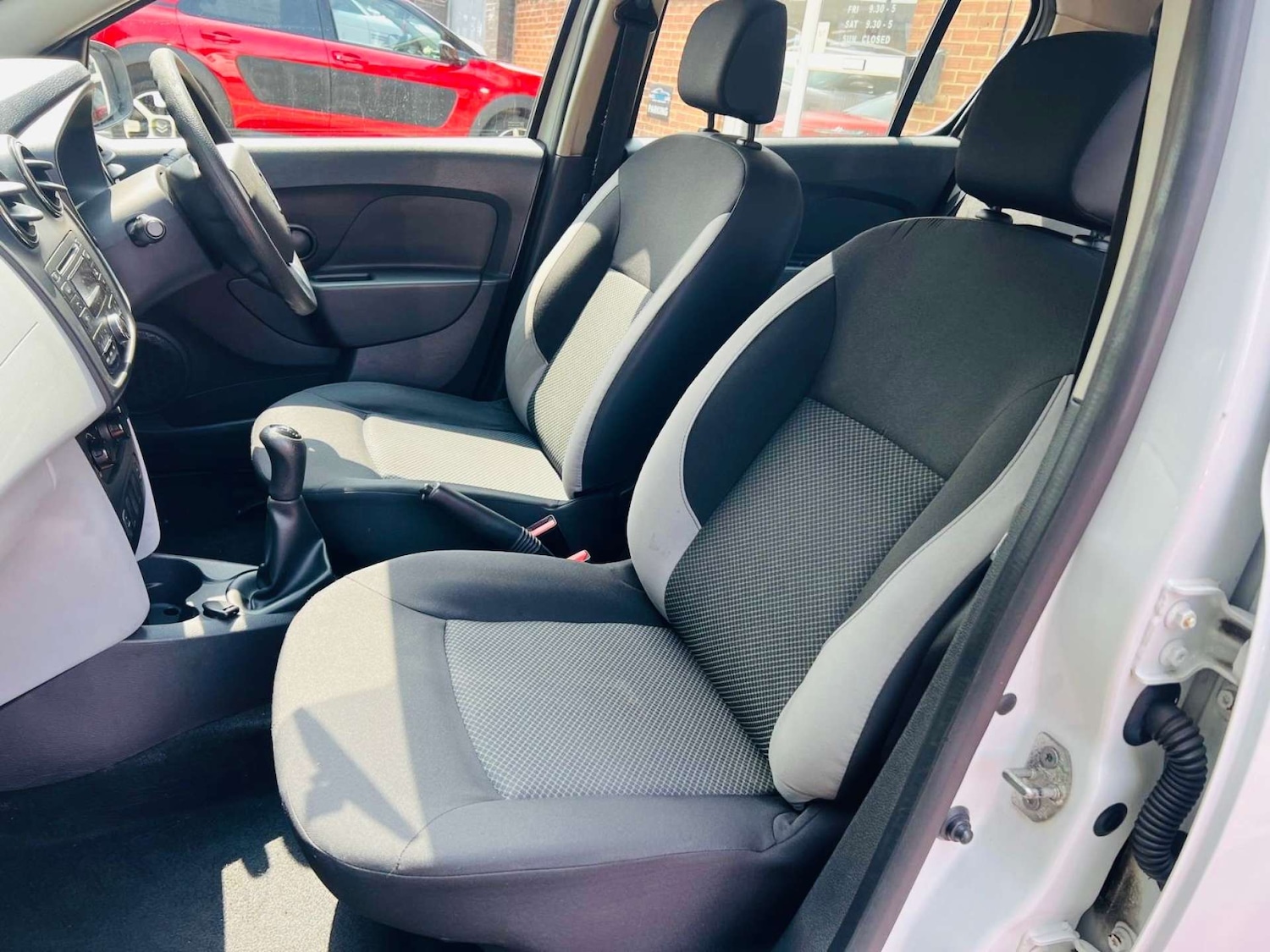 Used Dacia Sandero 2013 for sale - 76600667: Photo 48