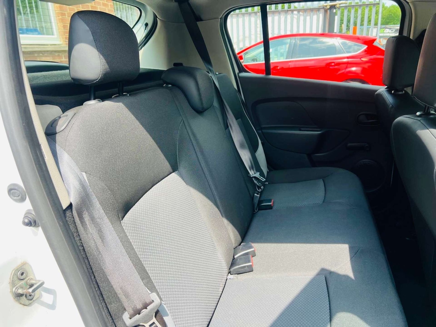 Used Dacia Sandero 2013 for sale - 76600667: Photo 51