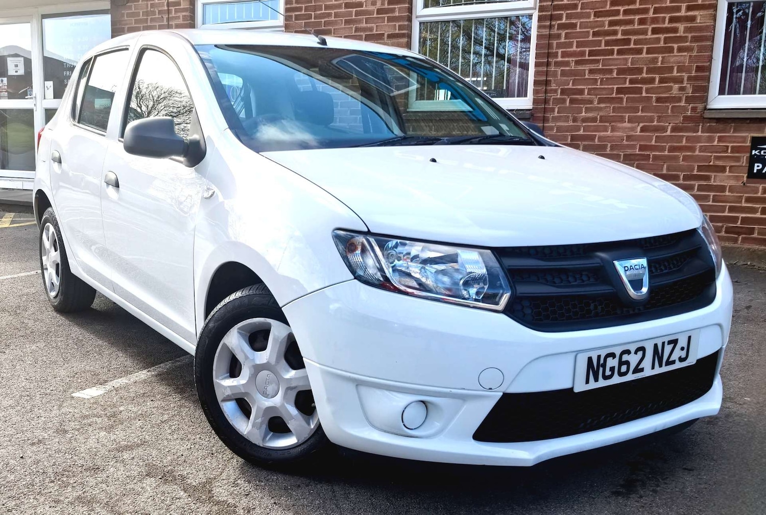 Used Dacia Sandero 2013 for sale - 76600667: Photo 69
