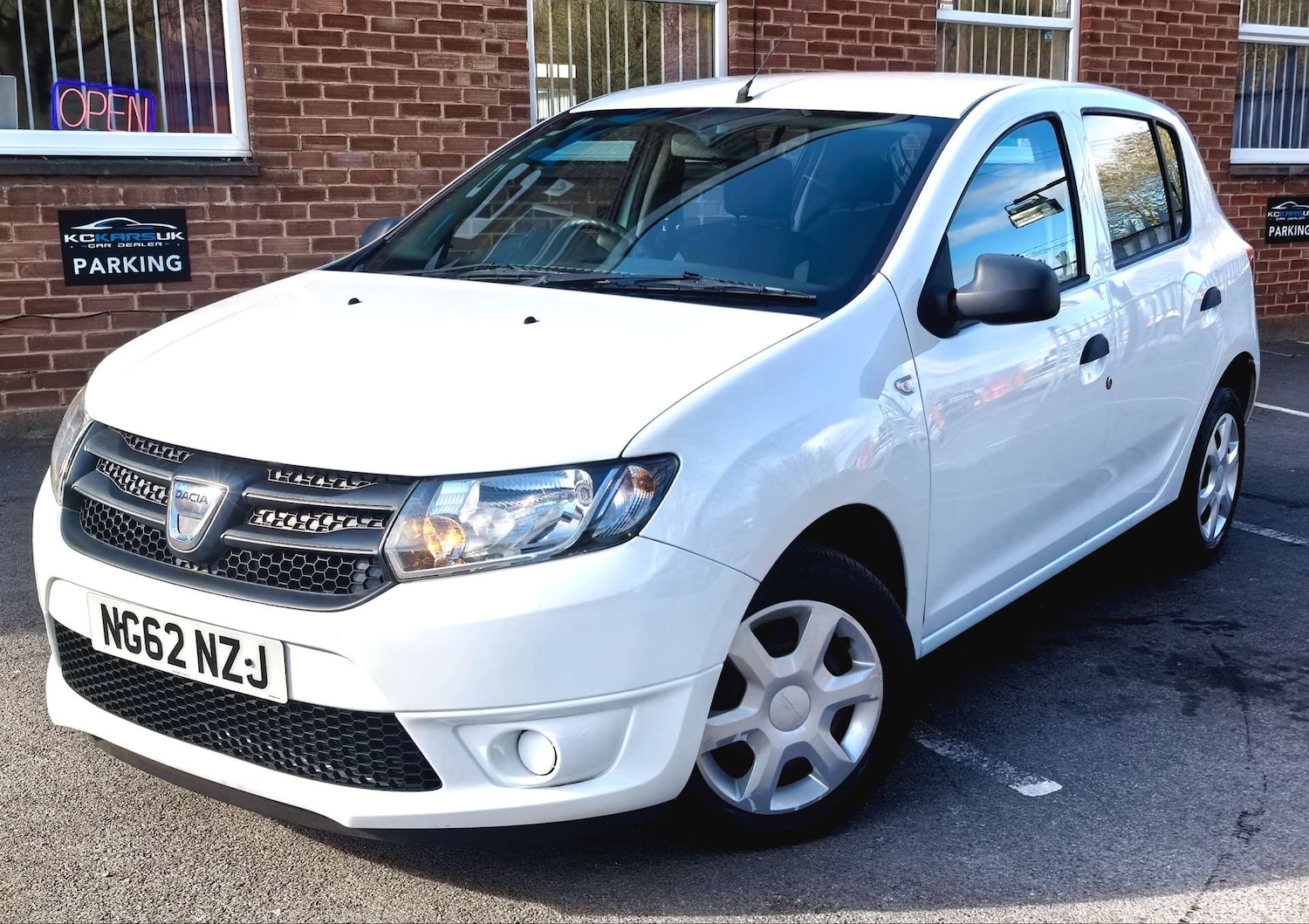 Used Dacia Sandero 2013 for sale - 76600667: Photo 71
