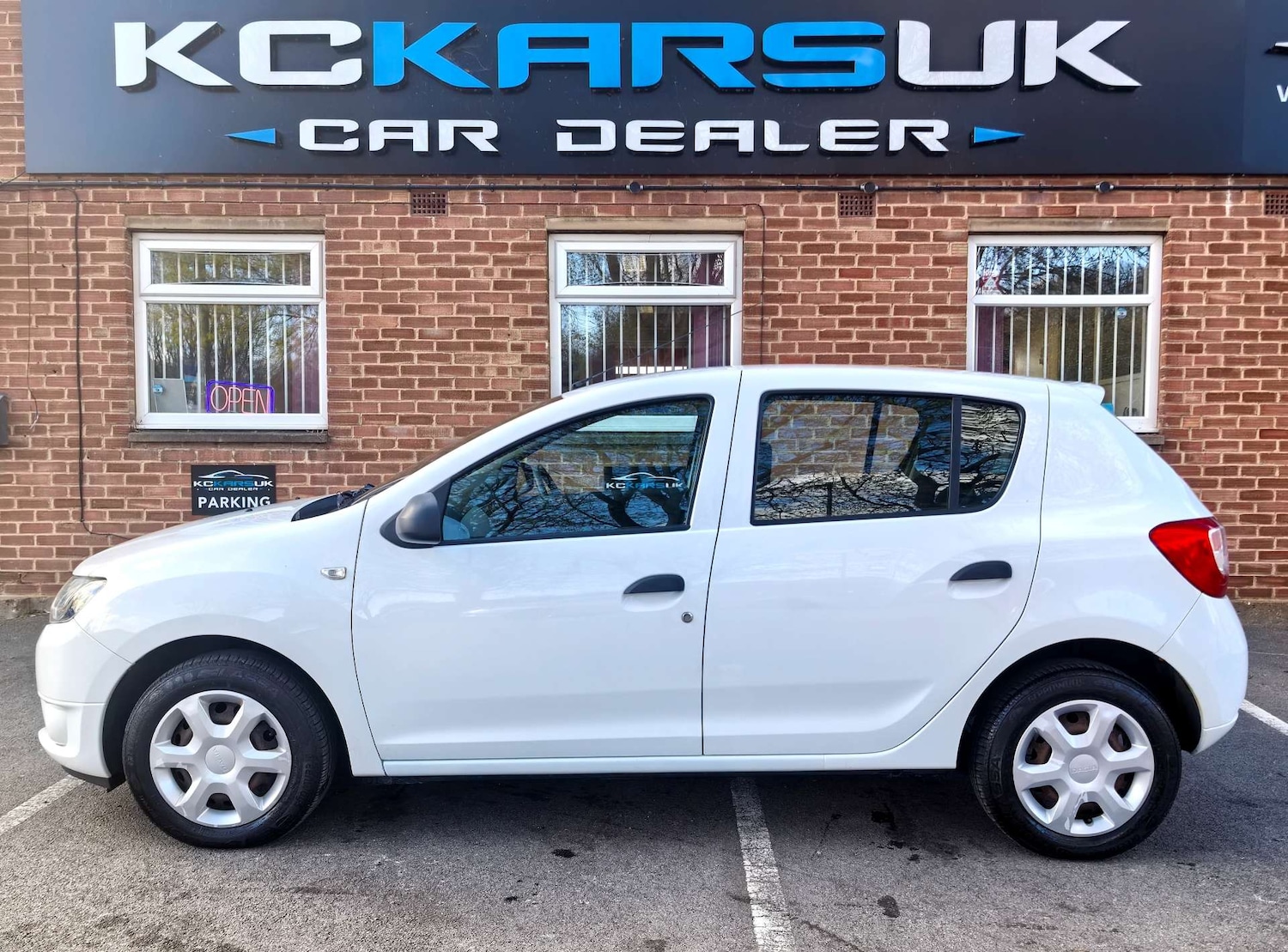 Used Dacia Sandero 2013 for sale - 76600667: Photo 74