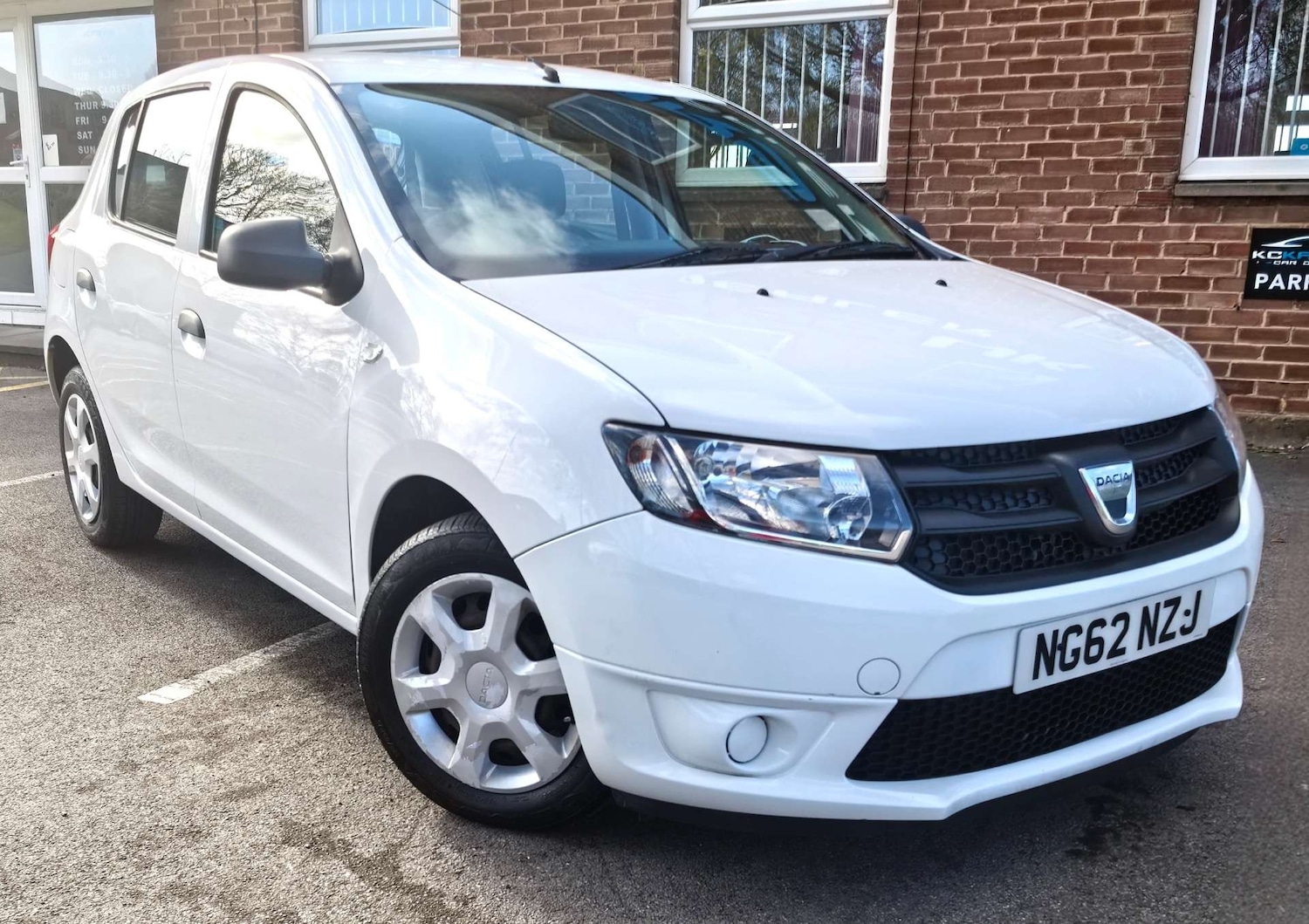 Used Dacia Sandero 2013 for sale - 76600667: Photo 85