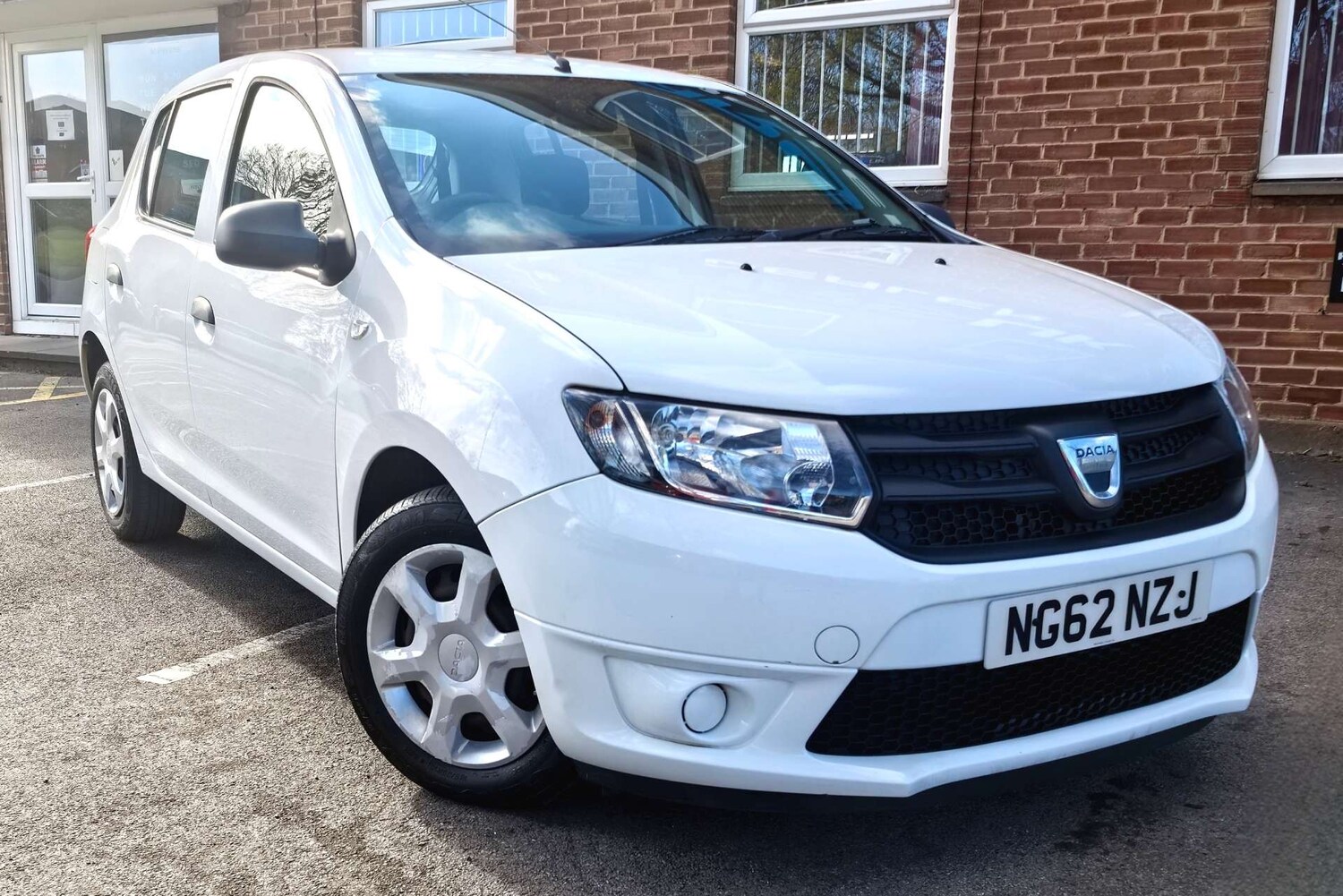 Used Dacia Sandero 2013 for sale - 76600667: Photo 87