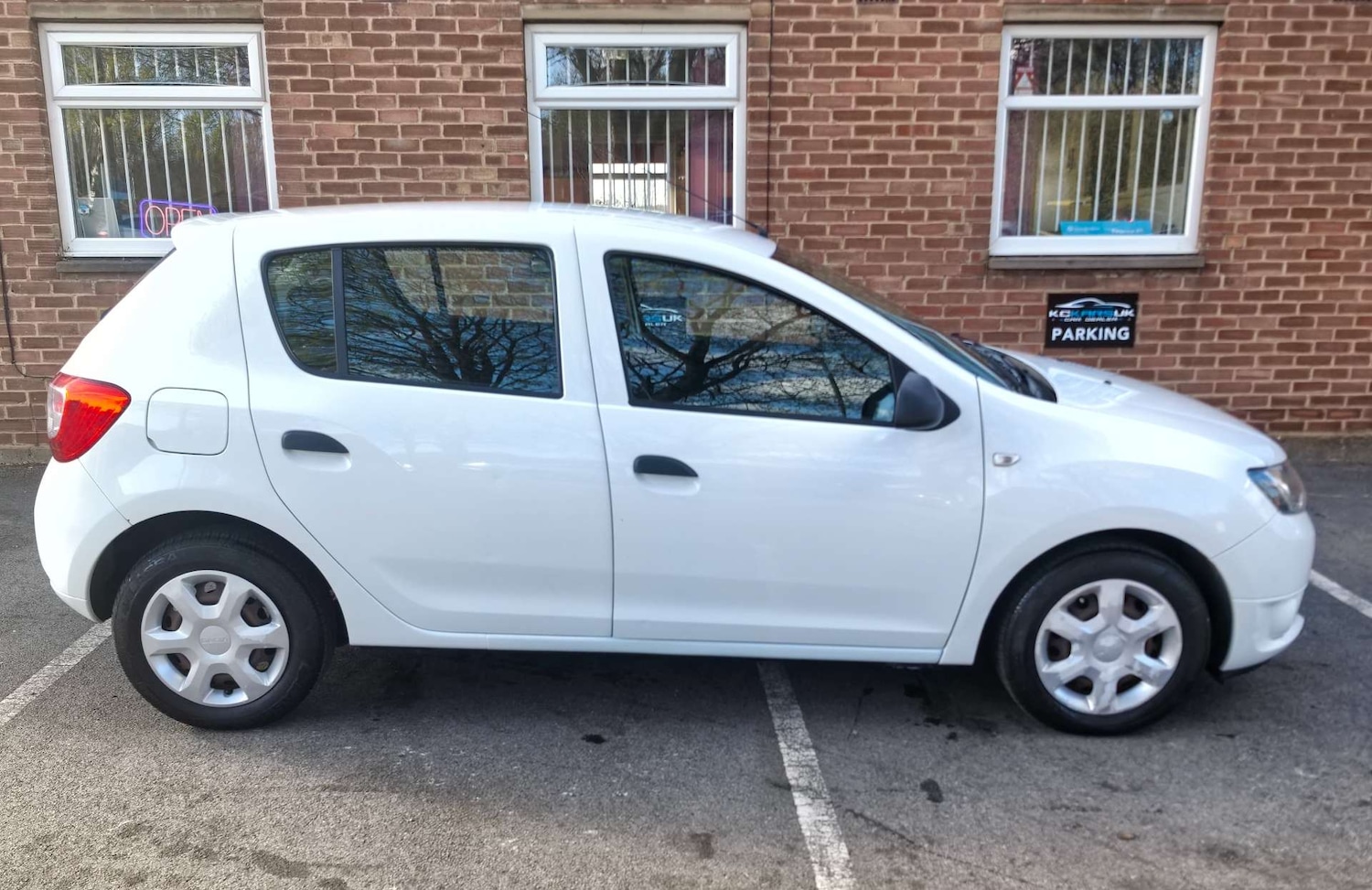 Used Dacia Sandero 2013 for sale - 76600667: Photo 89
