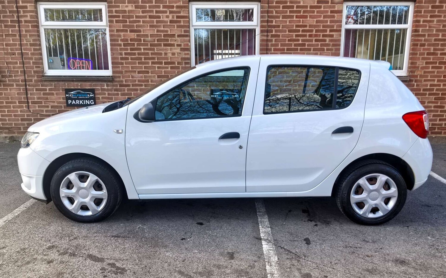 Used Dacia Sandero 2013 for sale - 76600667: Photo 91