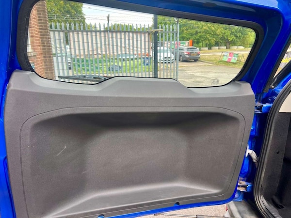 Used Ford Ecosport 2015 for sale - 76278469: Photo 18