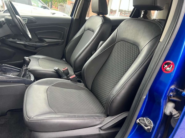 Used Ford Ecosport 2015 for sale - 76278469: Photo 24