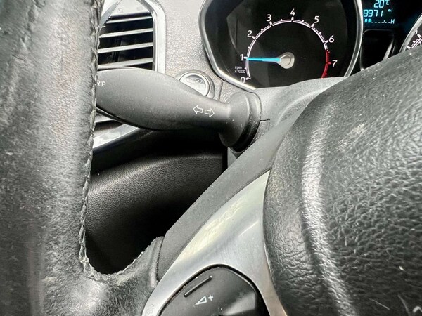 Used Ford Ecosport 2015 for sale - 76278469: Photo 25