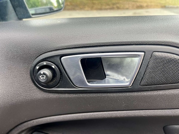 Used Ford Ecosport 2015 for sale - 76278469: Photo 29