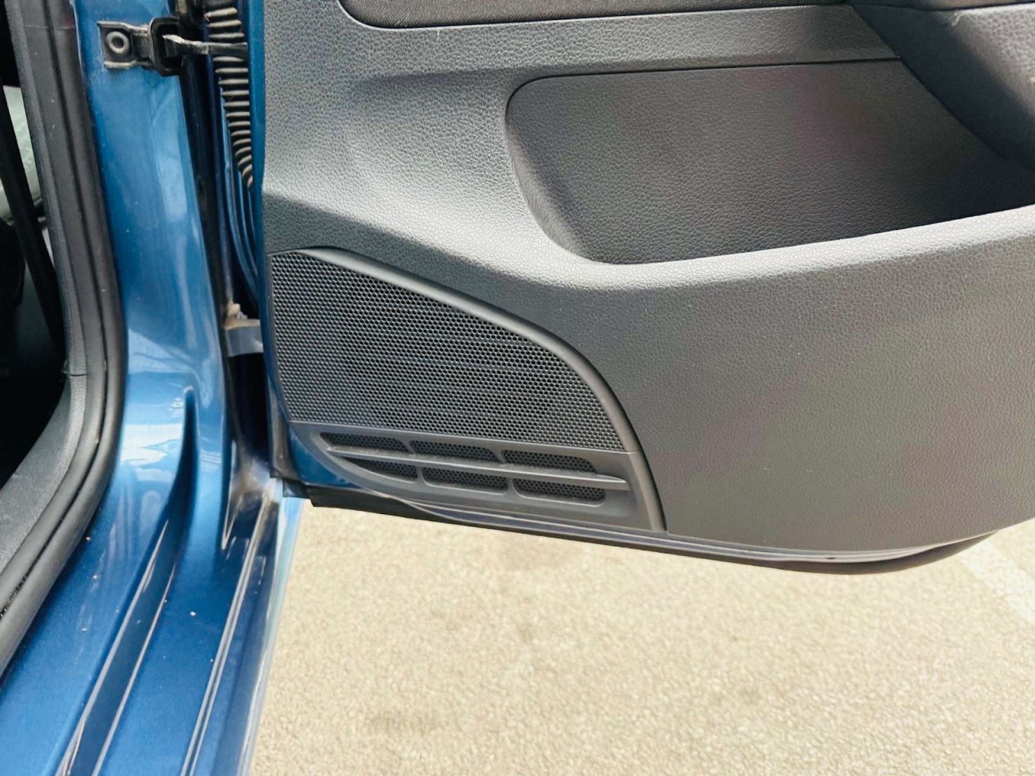 Used Volkswagen Polo 2015 for sale - 76601406: Photo 40