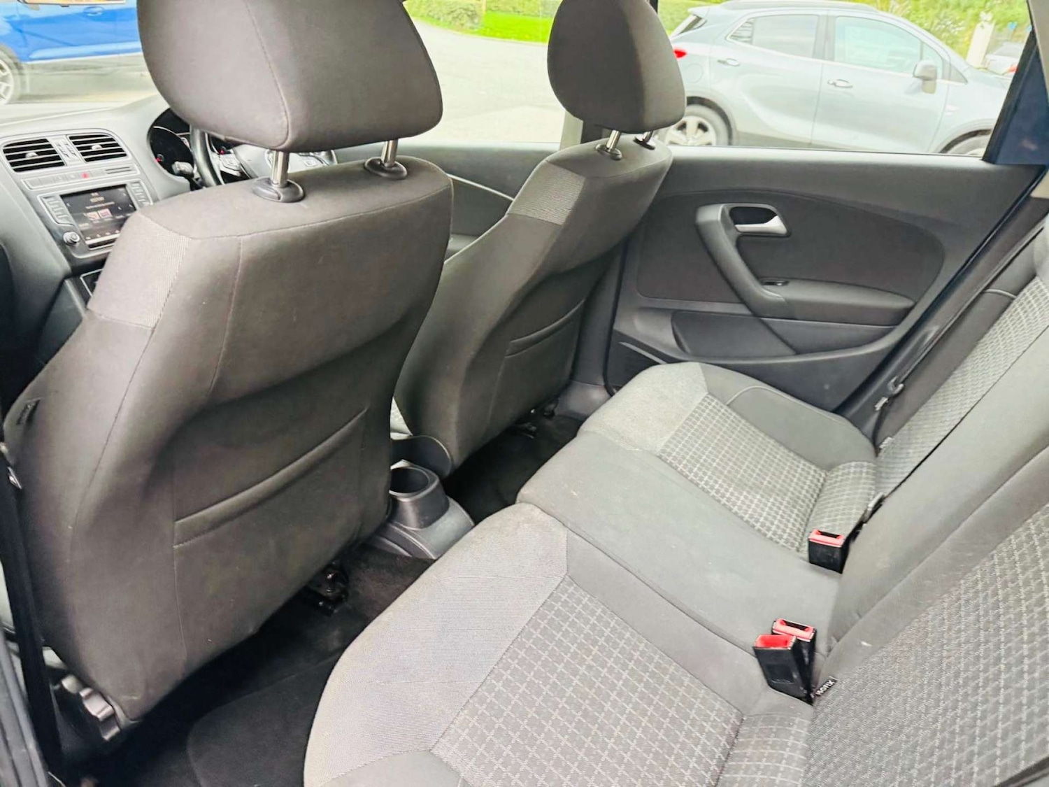 Used Volkswagen Polo 2015 for sale - 76601406: Photo 48