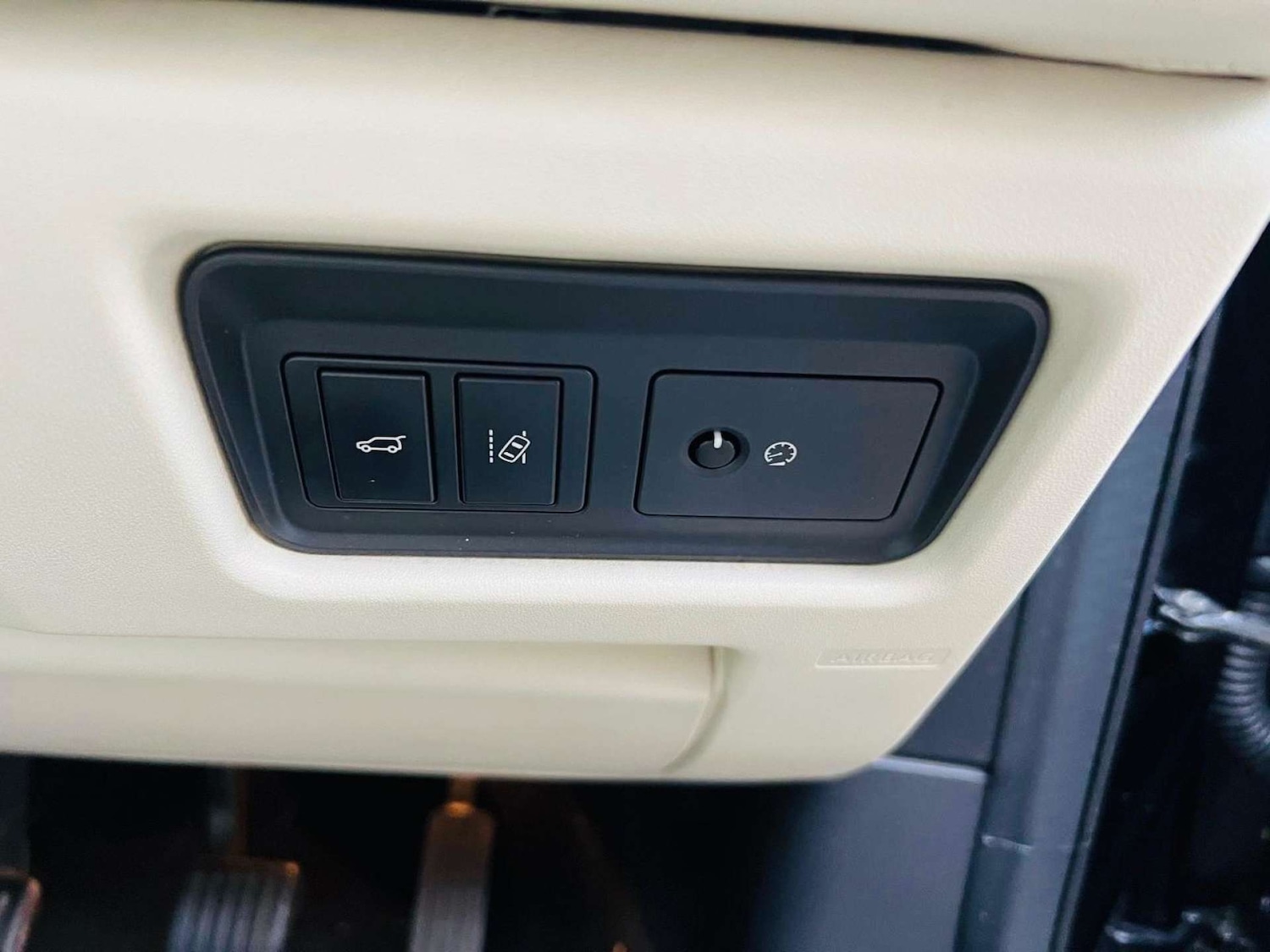 Used Land Rover Discovery Sport 2017 for sale - 76600640: Photo 35