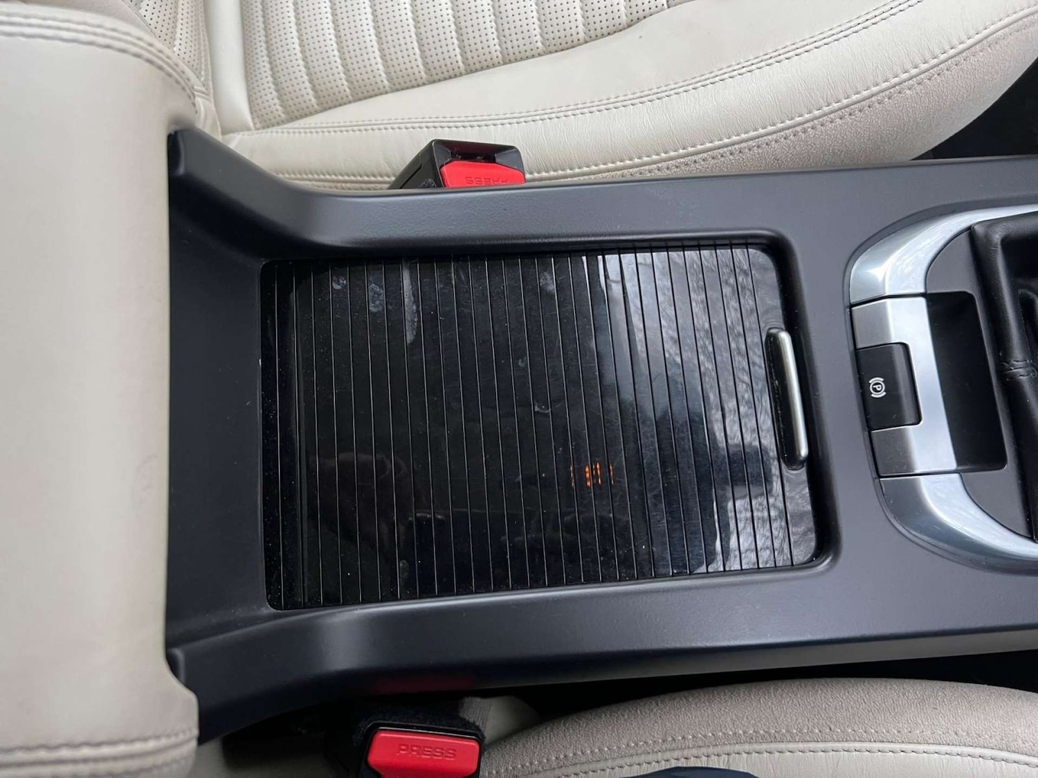 Used Land Rover Discovery Sport 2017 for sale - 76600640: Photo 46