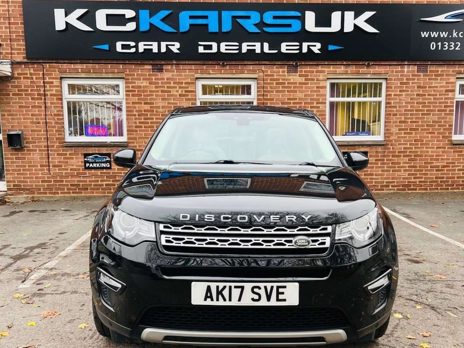 Used Land Rover Discovery Sport 2017 for sale - 76600640: Photo 5