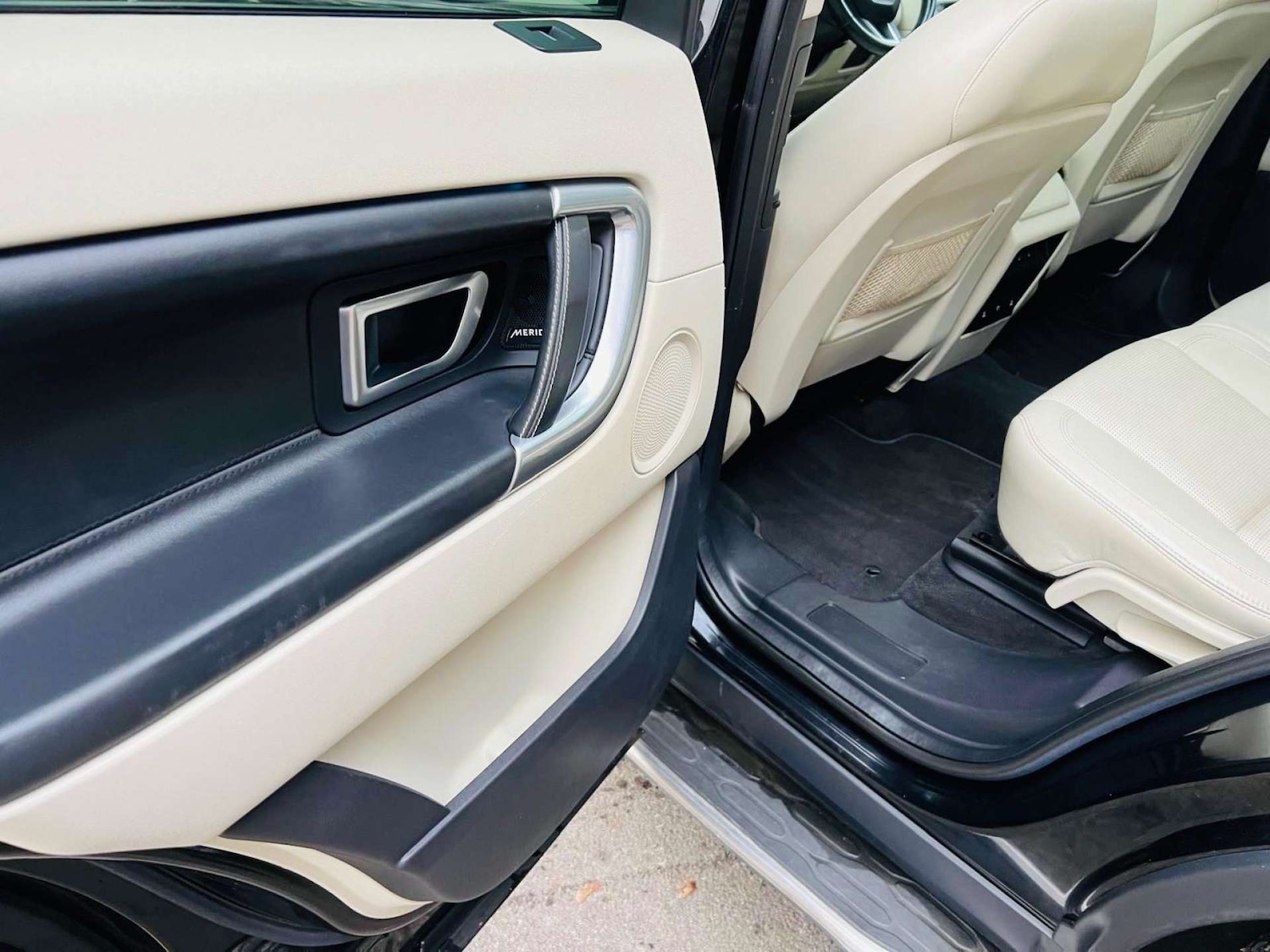 Used Land Rover Discovery Sport 2017 for sale - 76600640: Photo 58