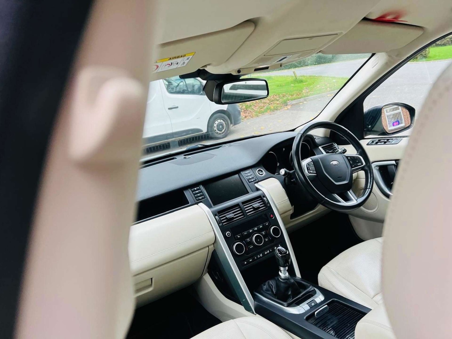 Used Land Rover Discovery Sport 2017 for sale - 76600640: Photo 63