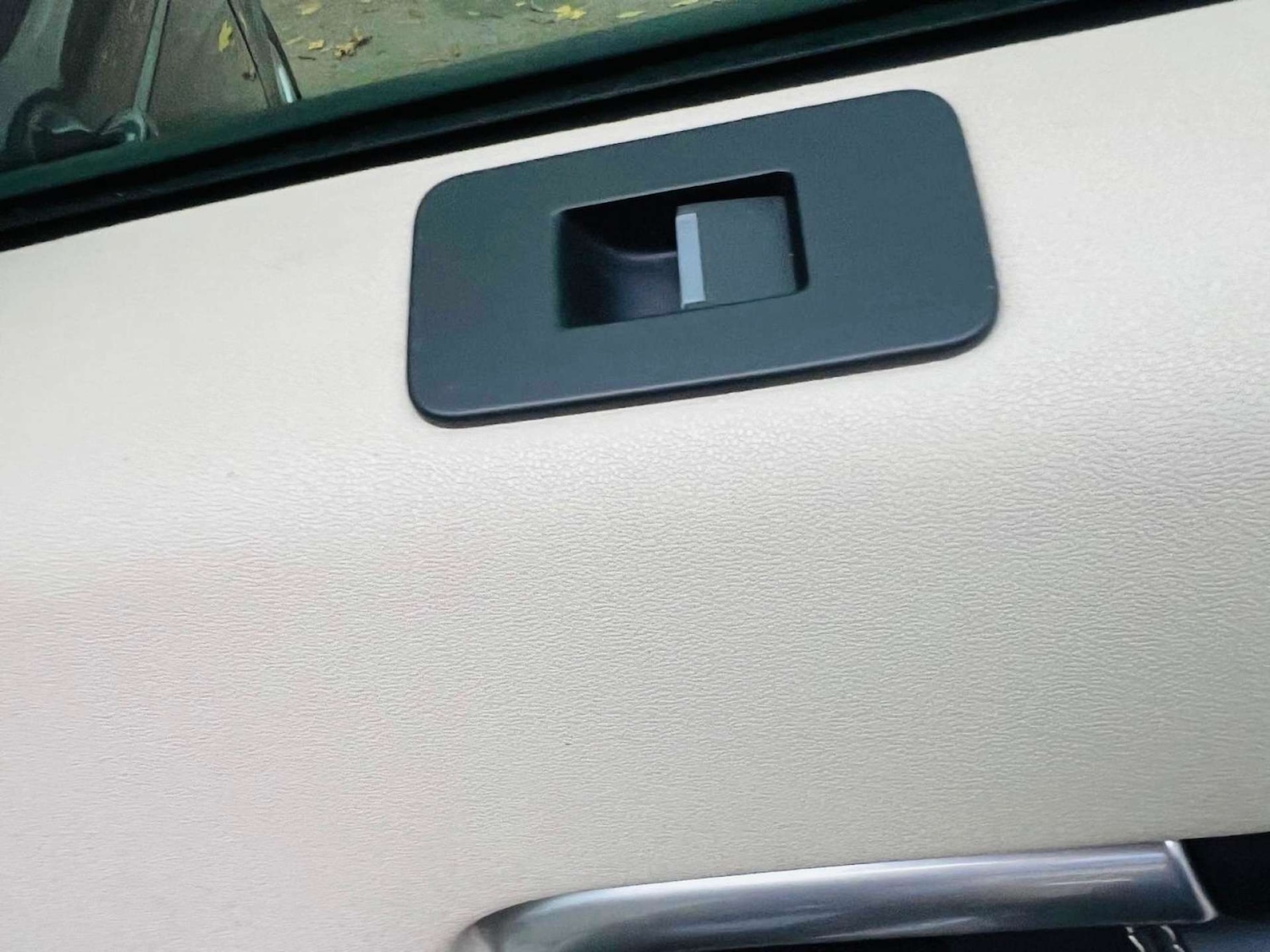 Used Land Rover Discovery Sport 2017 for sale - 76600640: Photo 81