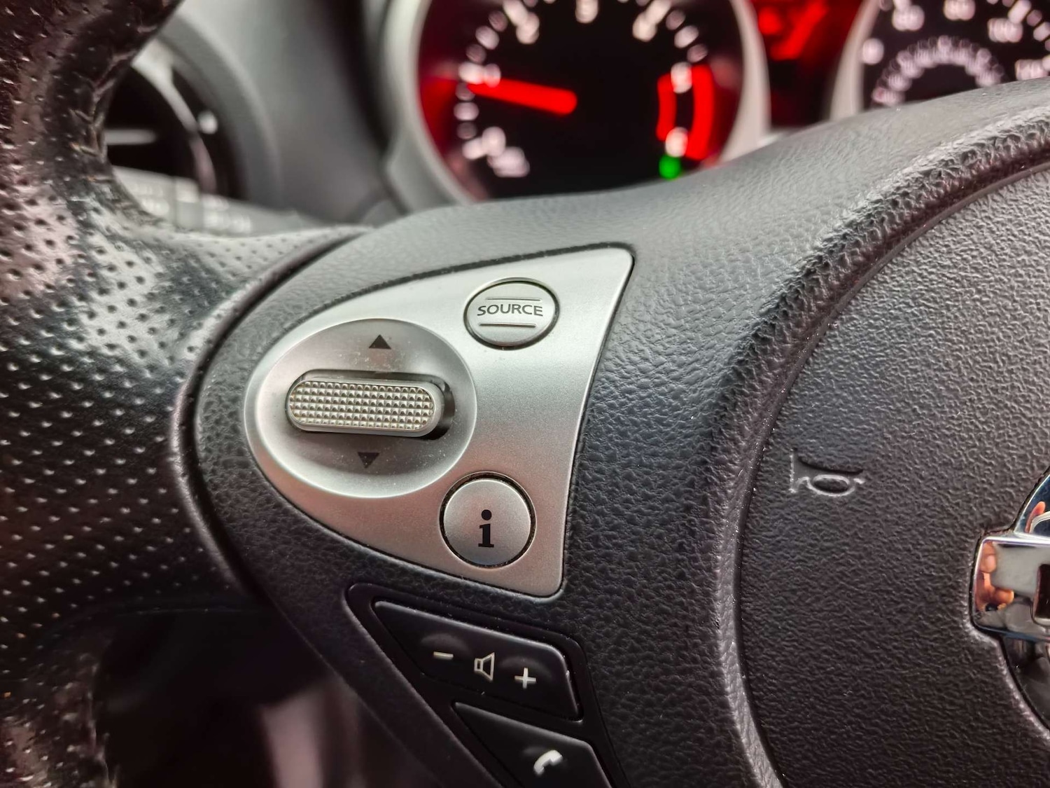 Used Nissan Juke 2015 for sale - 76941042: Photo 26