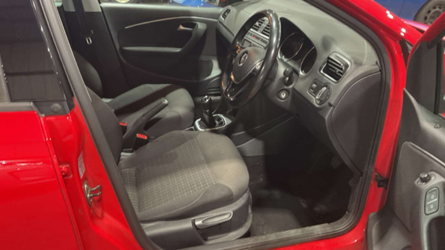 Used Volkswagen Polo 2017 for sale - 78215498: Photo 8