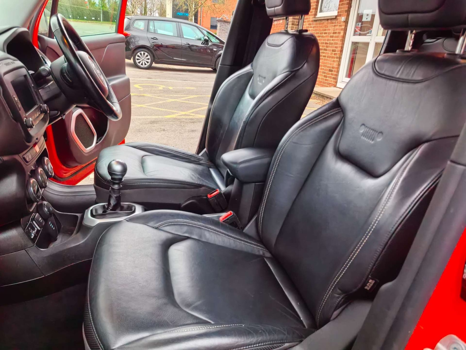 Used Jeep Renegade 2016 for sale - 76941060: Photo 15