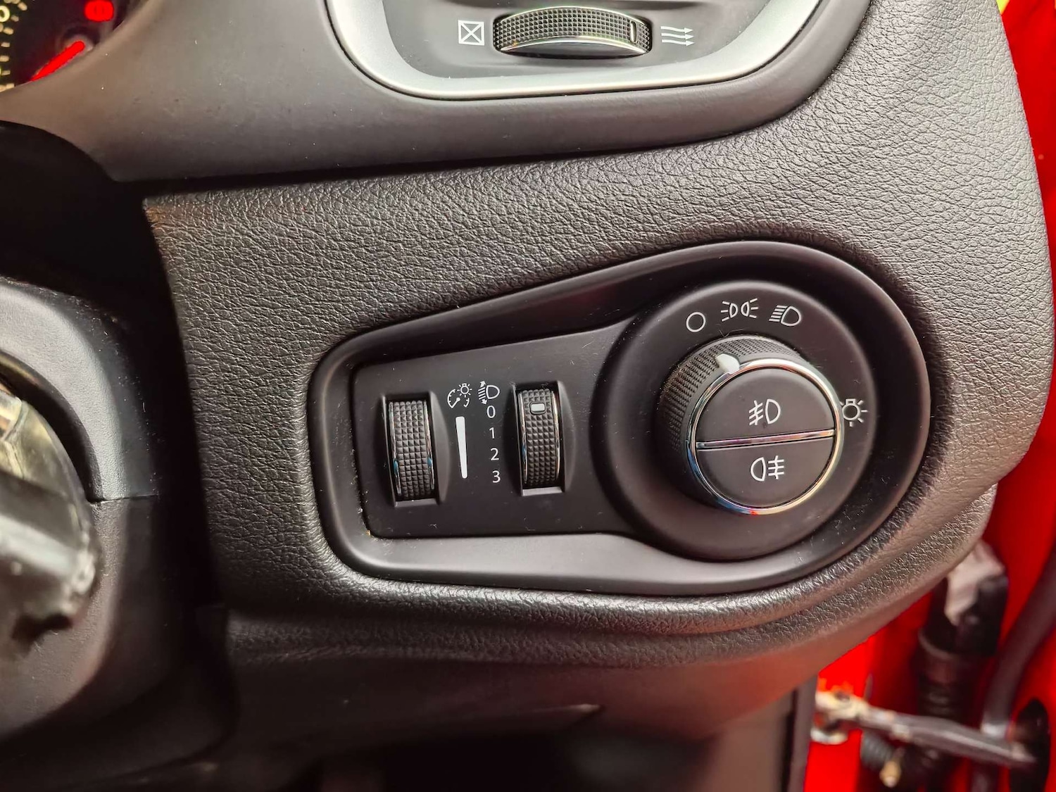 Used Jeep Renegade 2016 for sale - 76941060: Photo 59