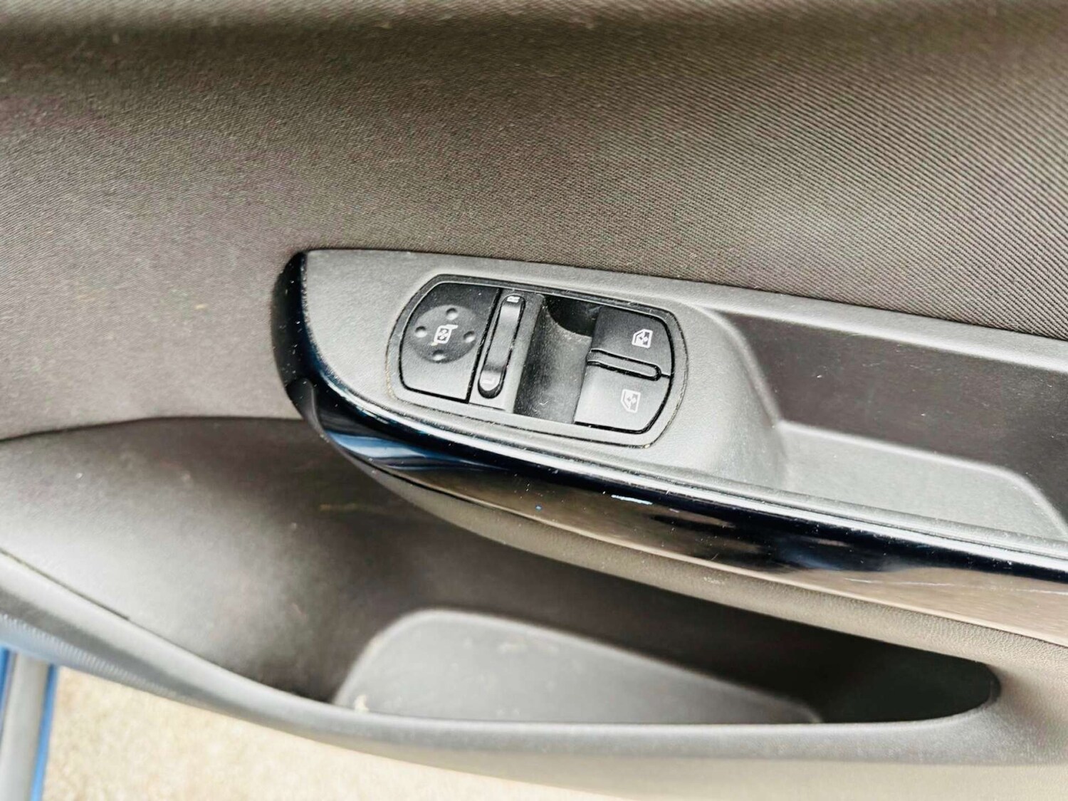 Used Vauxhall Corsa 2016 for sale - 76601300: Photo 35