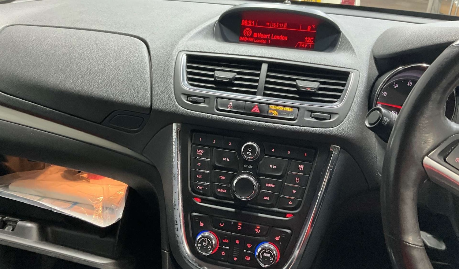 Used Vauxhall Mokka 2015 for sale - 77548537: Photo 10