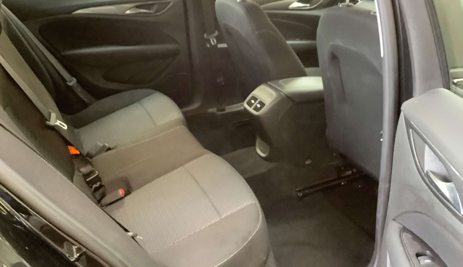 Used Vauxhall Insignia 2021 for sale - 76946111: Photo 10