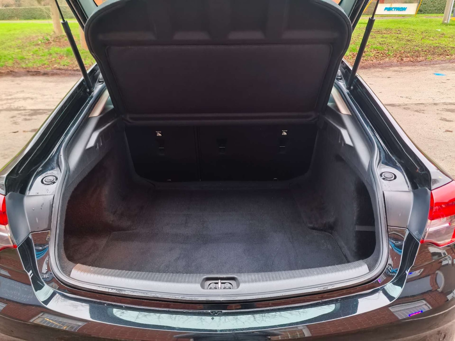 Used Vauxhall Insignia 2021 for sale - 76946111: Photo 36