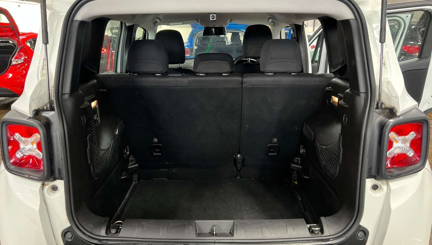 Used Jeep Renegade 2016 for sale - 76941052: Photo 11