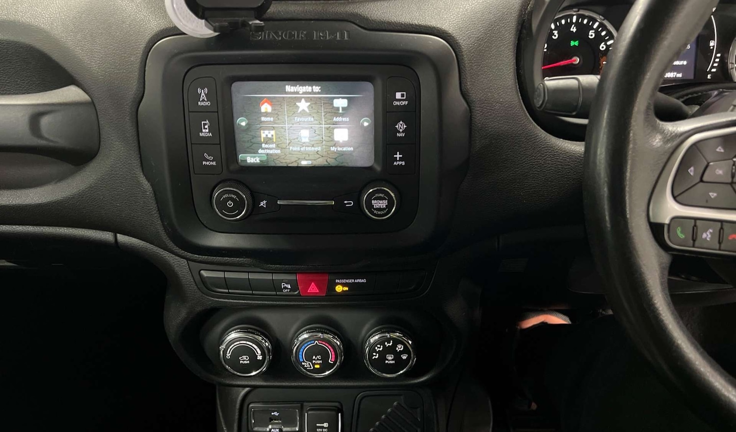 Used Jeep Renegade 2016 for sale - 76941052: Photo 9