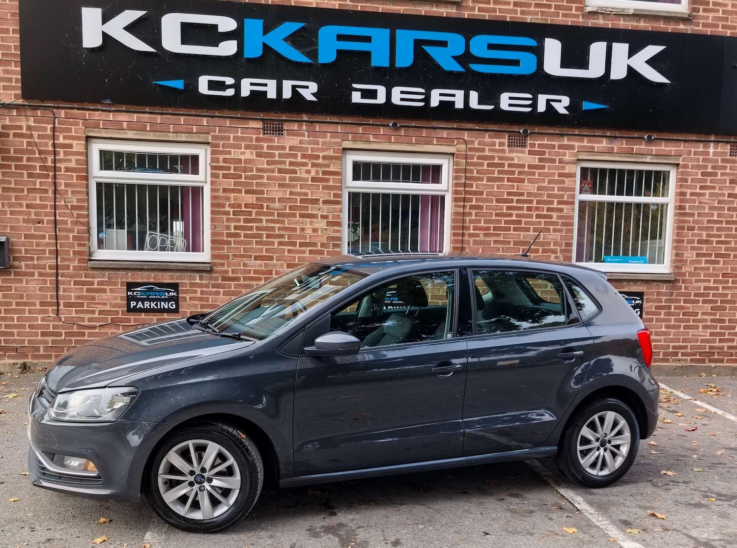 Used Volkswagen Polo 2015 for sale - 76601373: Photo 10