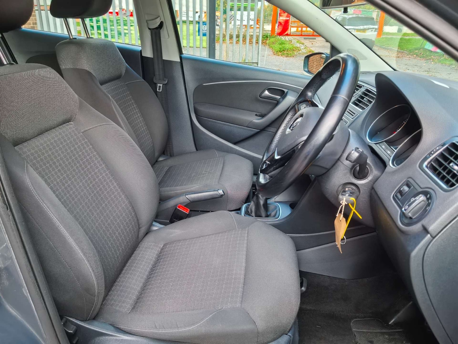 Used Volkswagen Polo 2015 for sale - 76601373: Photo 12