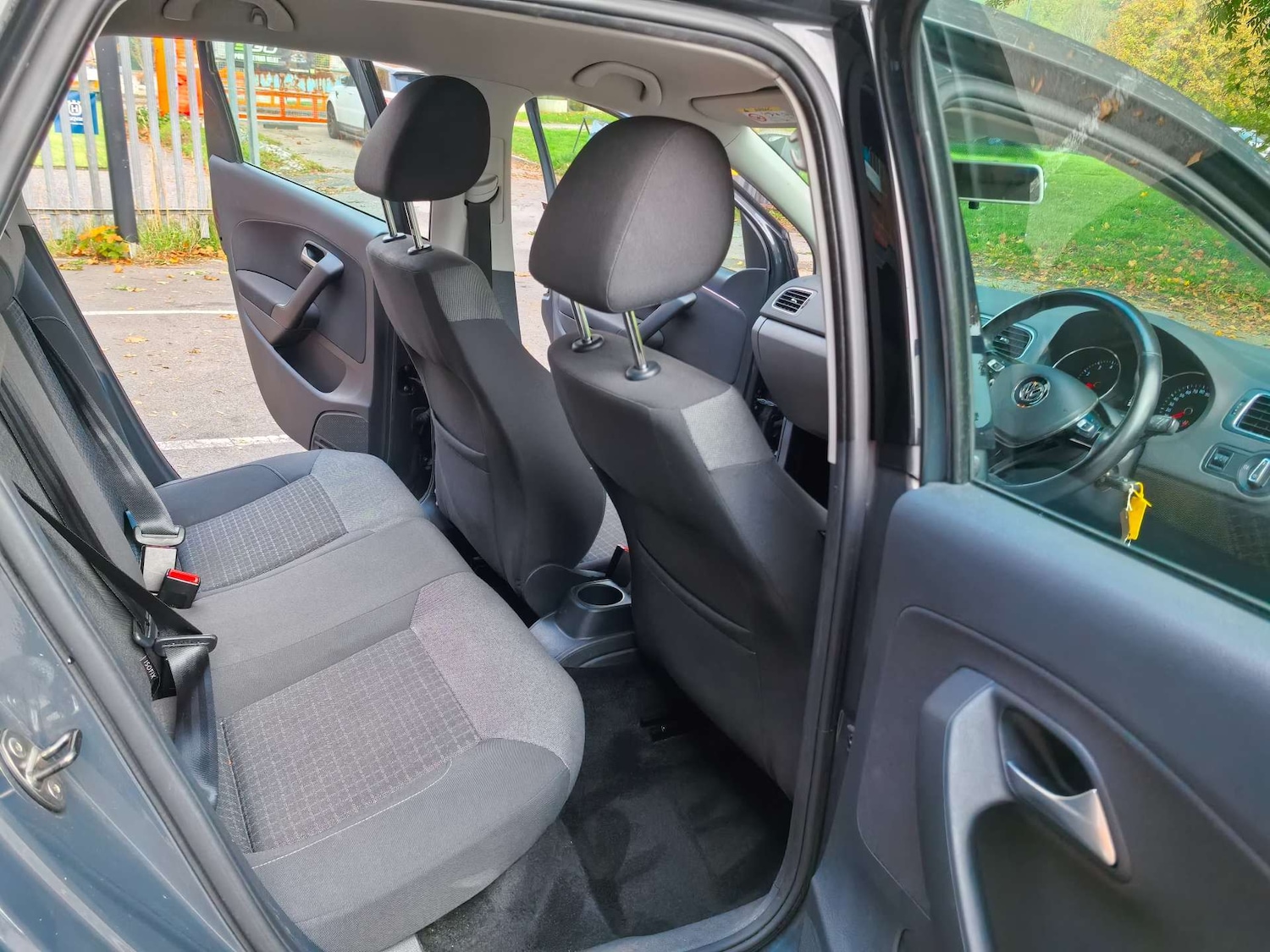 Used Volkswagen Polo 2015 for sale - 76601373: Photo 20