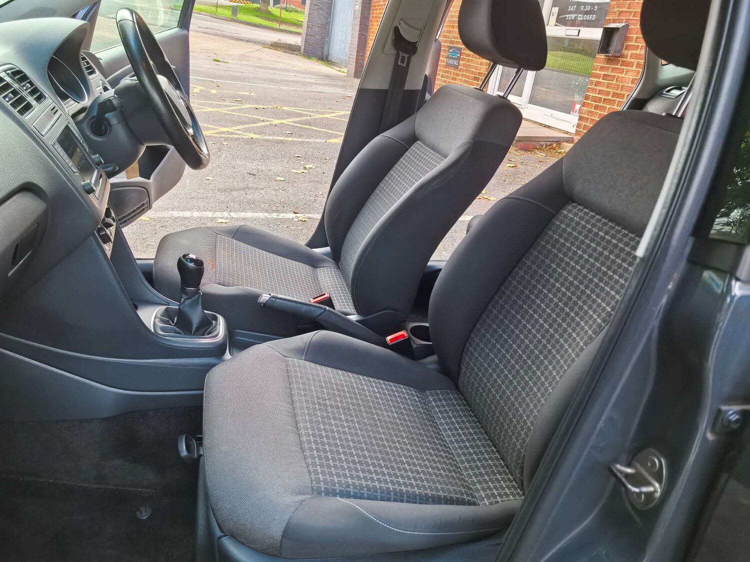 Used Volkswagen Polo 2015 for sale - 76601373: Photo 21