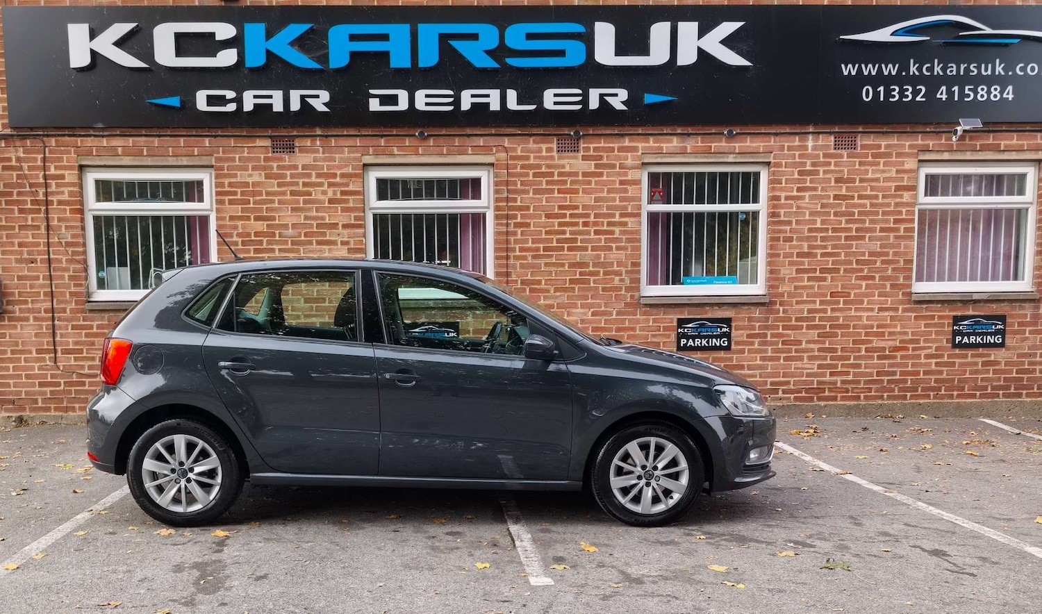 Used Volkswagen Polo 2015 for sale - 76601373: Photo 6