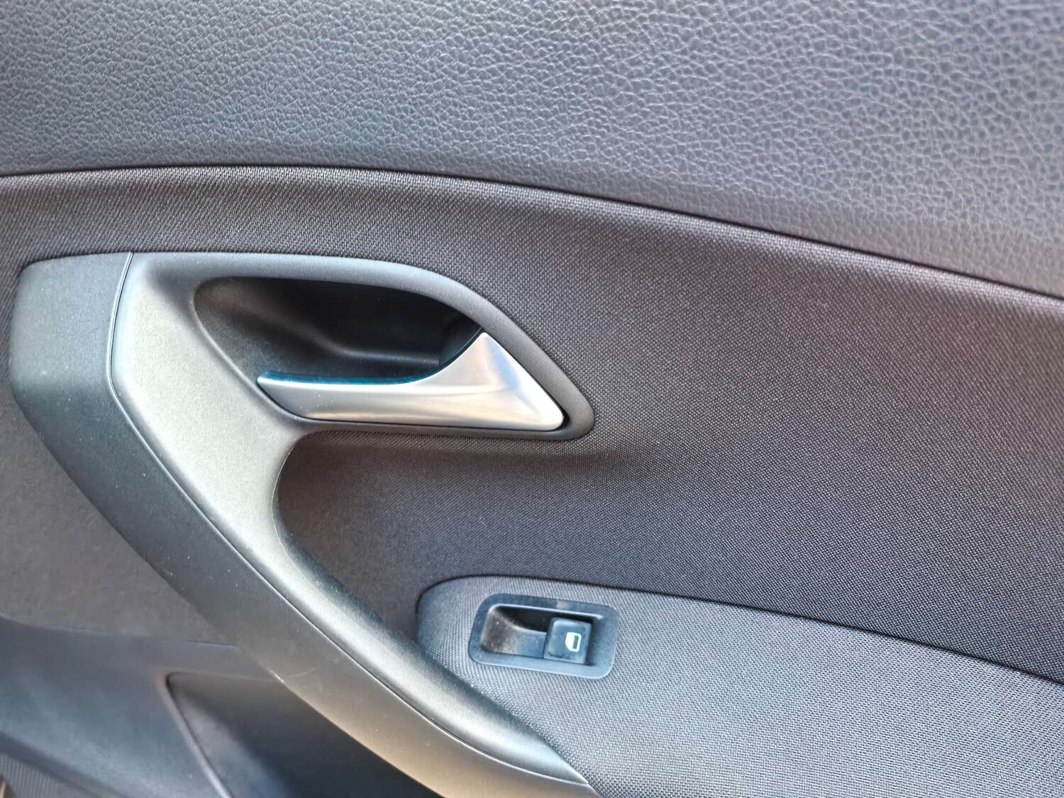 Used Volkswagen Polo 2015 for sale - 76601373: Photo 61