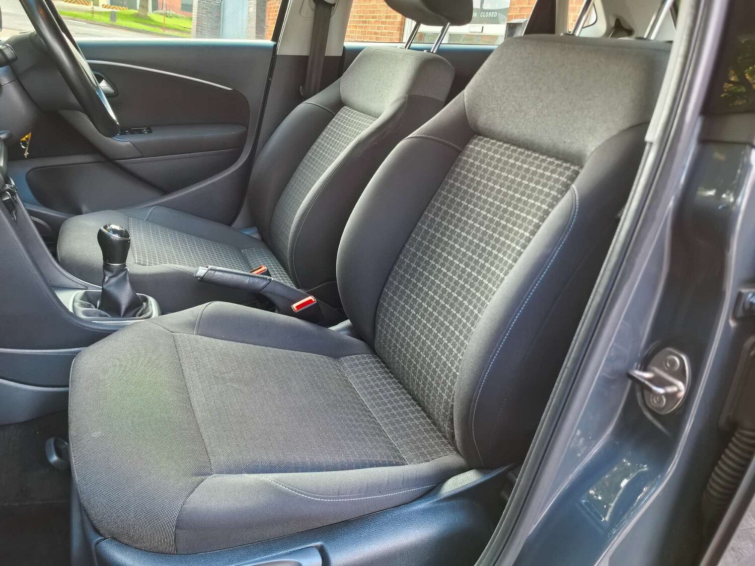 Used Volkswagen Polo 2015 for sale - 76601373: Photo 68