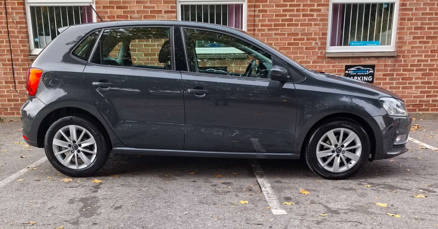 Used Volkswagen Polo 2015 for sale - 76601373: Photo 73
