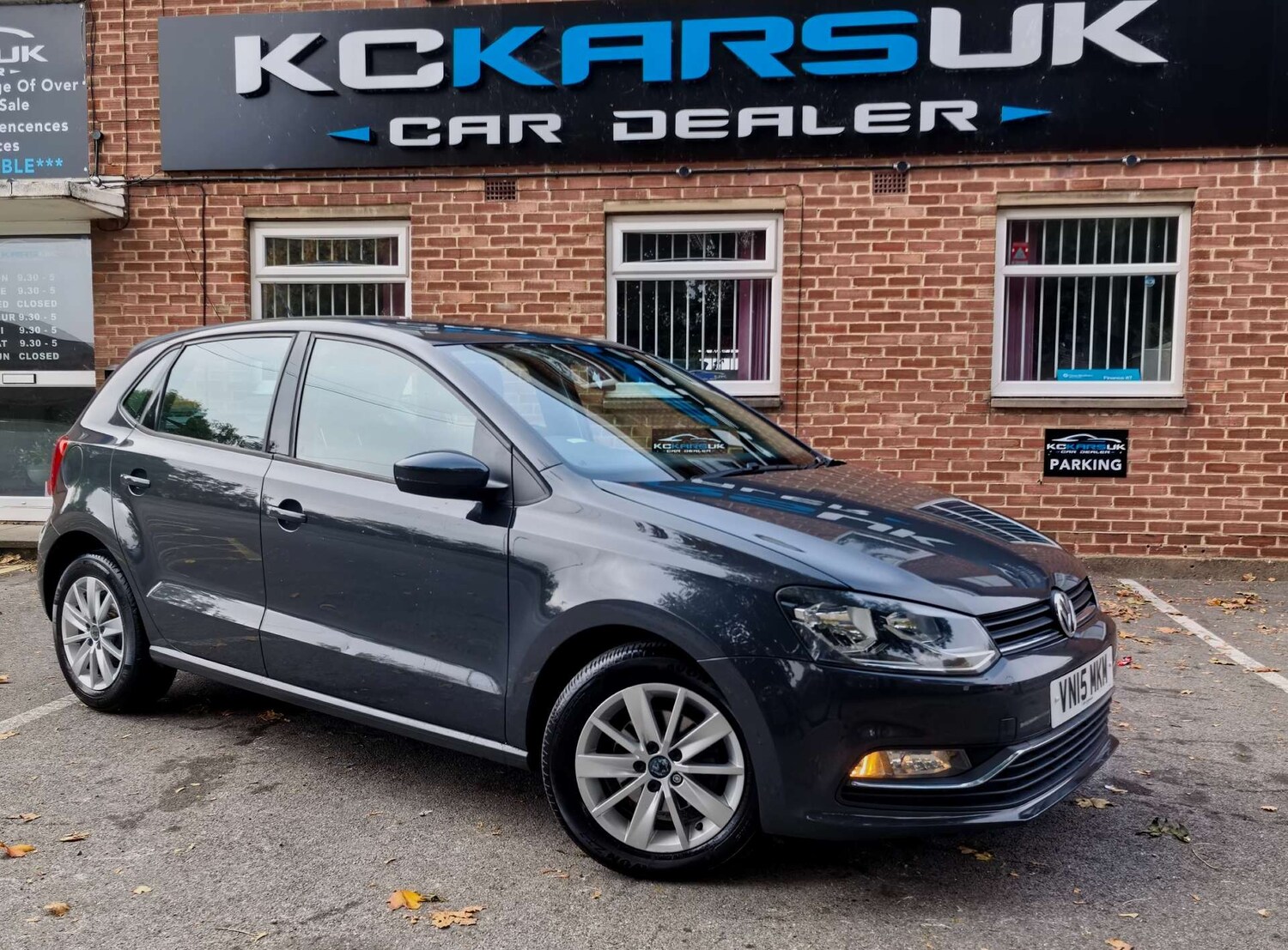 Used Volkswagen Polo 2015 for sale - 76601373: Photo 76
