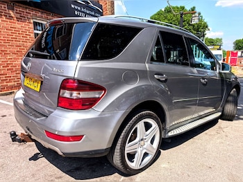 Used Mercedes-Benz M Class 2010 for sale - 79383115: Photo