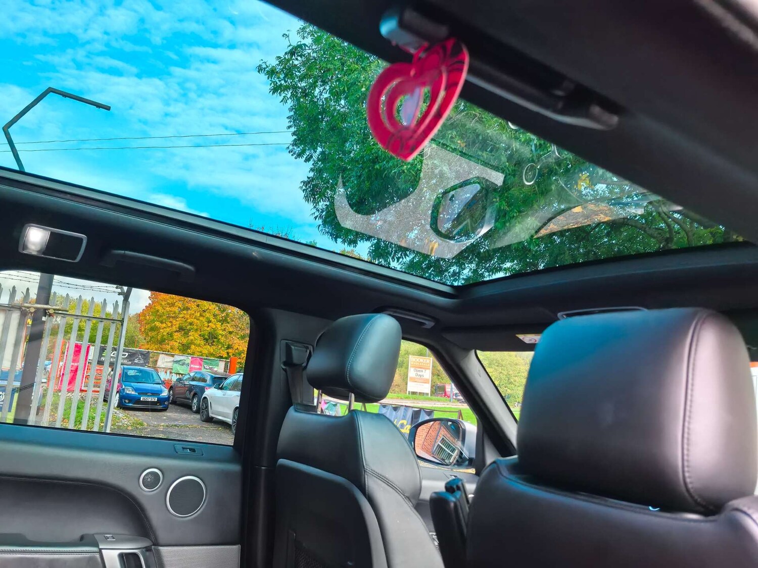 Used Land Rover Range Rover Sport 2016 for sale - 76602193: Photo 18